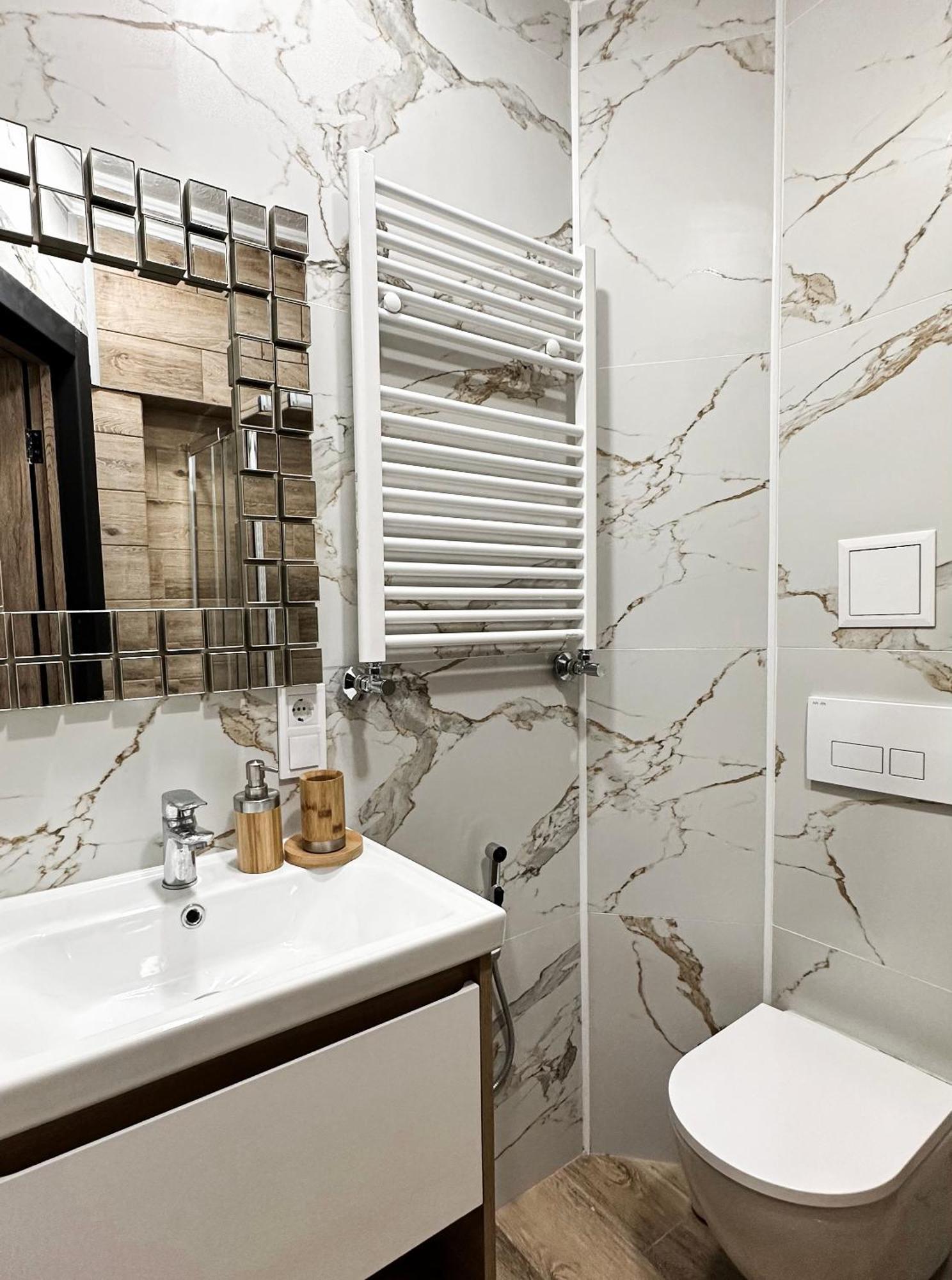 לבוב Cozy Apartments In The City Centre מראה חיצוני תמונה